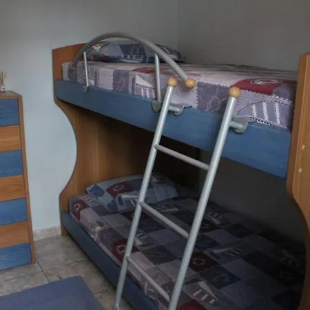 Holiday Apartment פלוגיטה מראה חיצוני תמונה