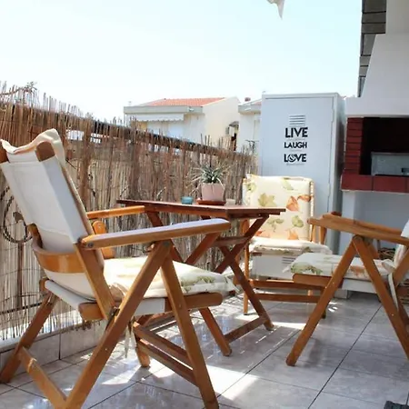 Holiday Apartment פלוגיטה מראה חיצוני תמונה